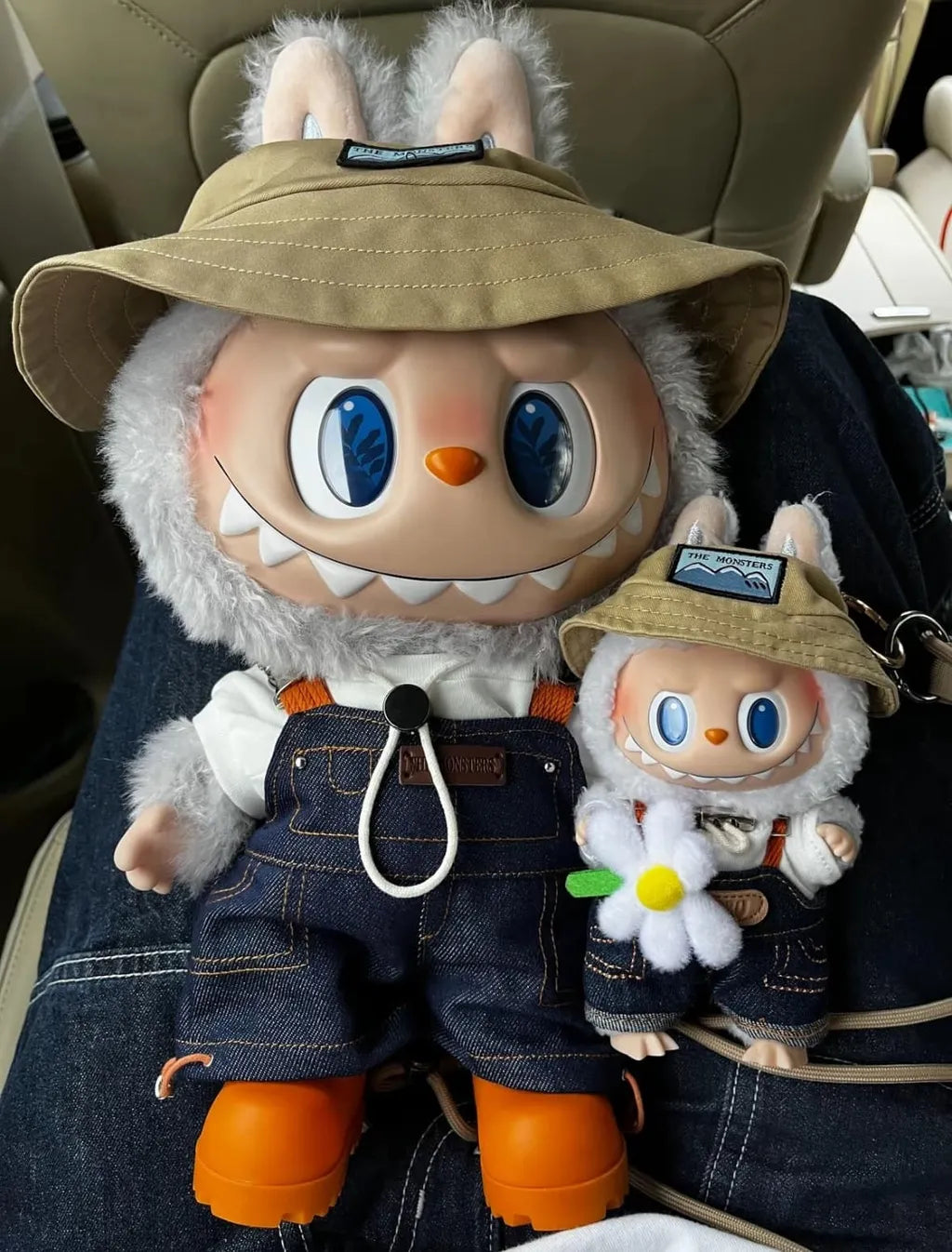 THE MONSTERS FALL IN WILD SERIES-Vinyl Plush Doll