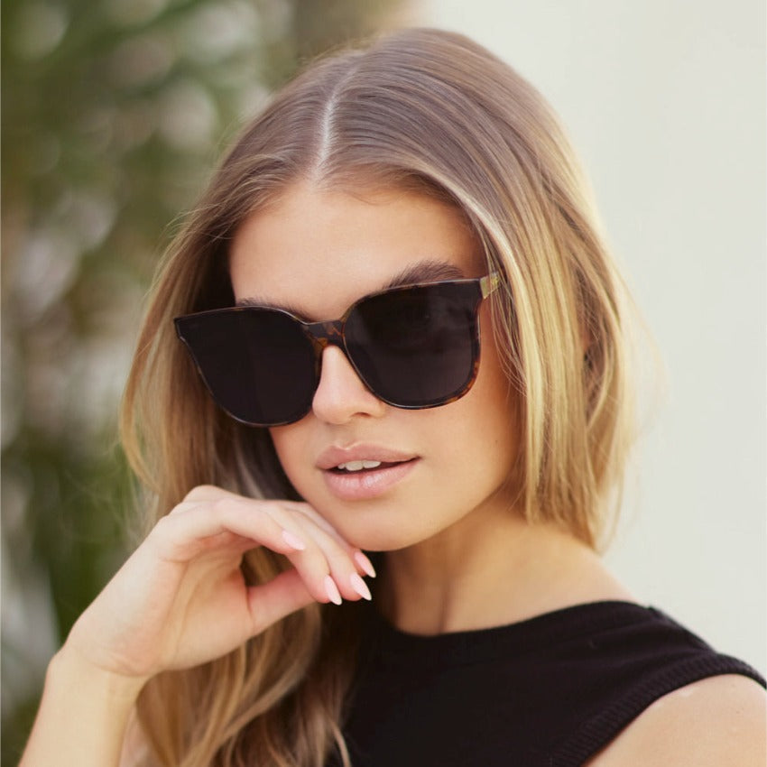 Oversized Square Cateye Sunglasses