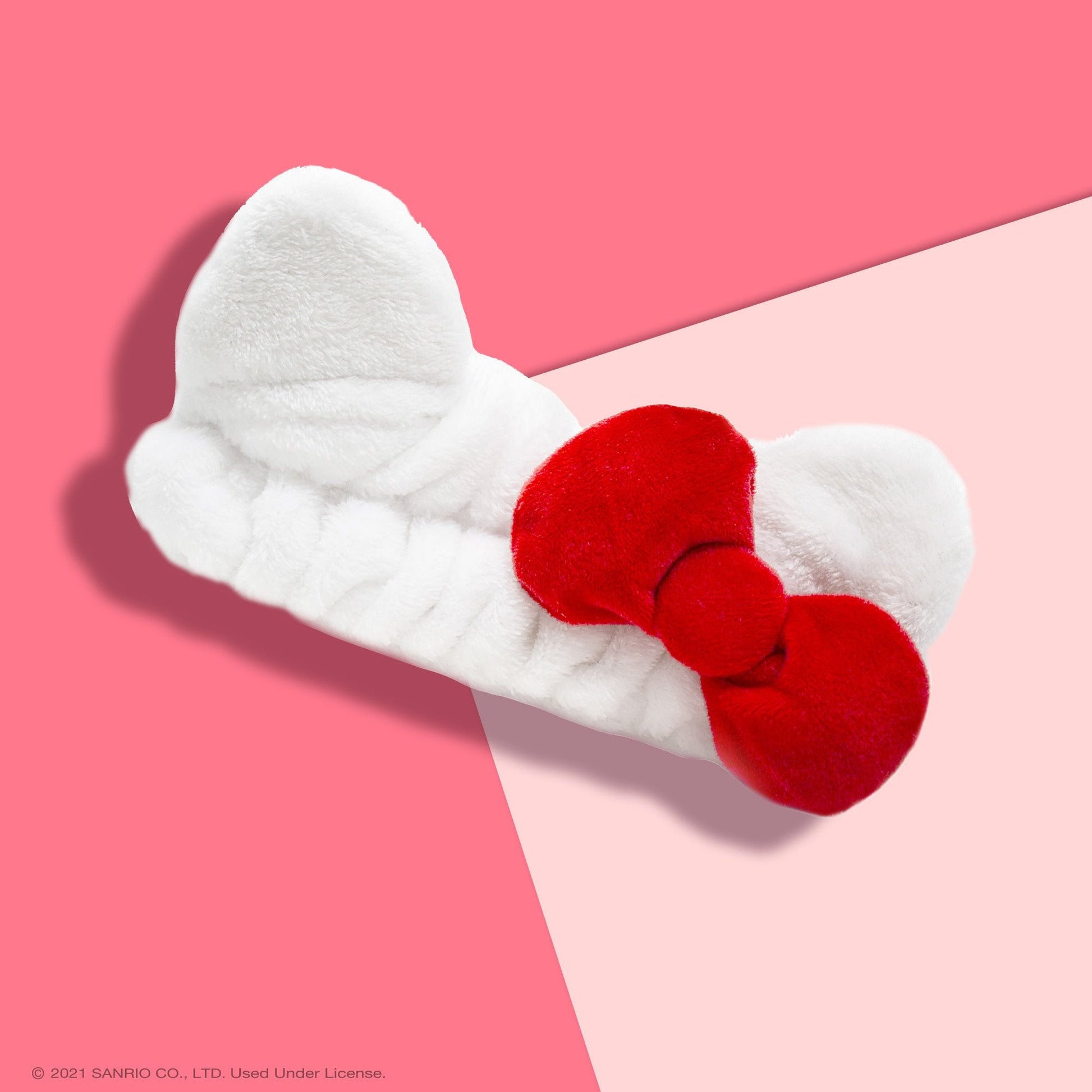 The Crème Shop x Sanrio
Plush Spa Headband with Hello Kitty's Signature Bow 4