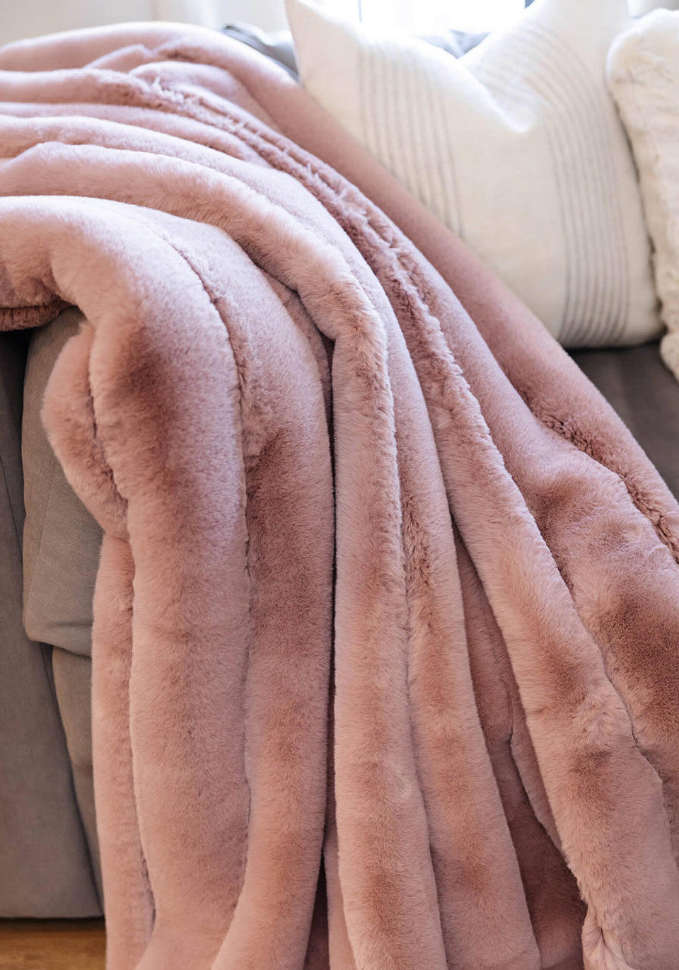 Faux Fur Posh Throw