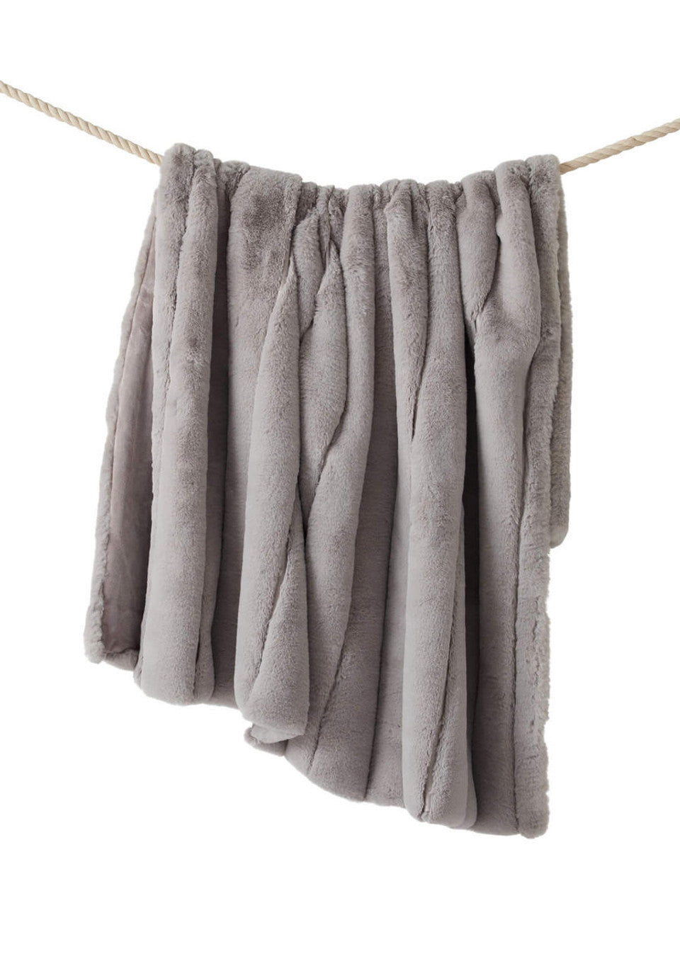Faux Fur Posh Throw