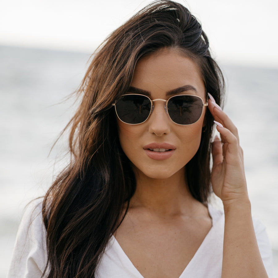 NOVA Retro Round Framed Metal Sunglasses